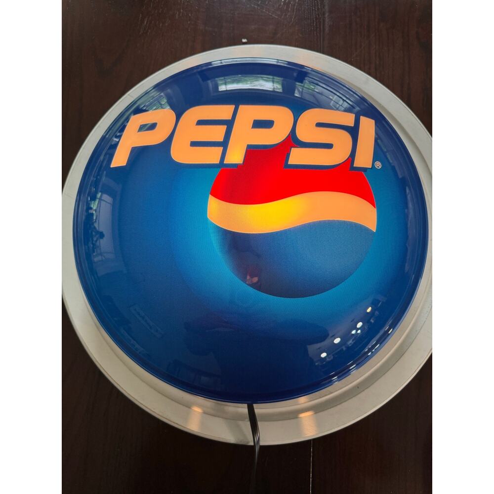 Pepsi Cola 15" Round Light up Pub Sign New in Box Man Cave Sign